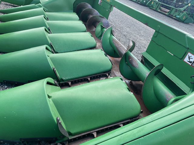 John Deere 606C Corn Head for sale