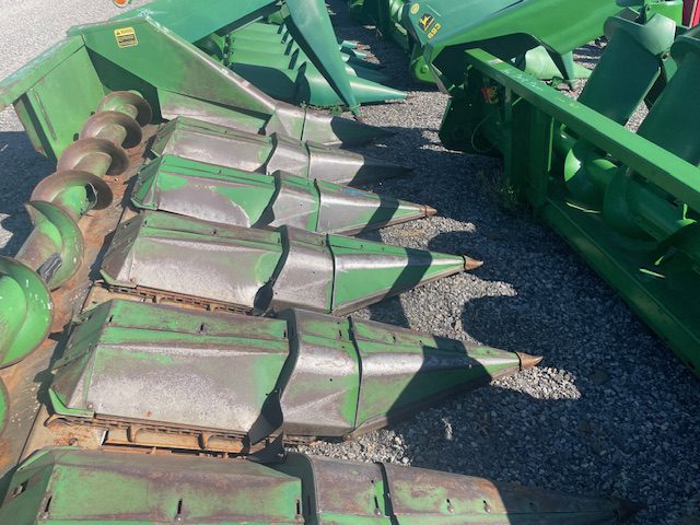 John Deere 643 Corn Head - 17853